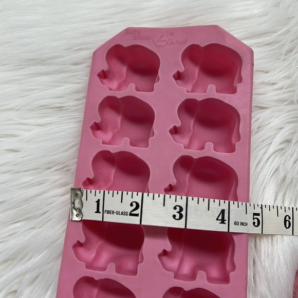 💝 10/$10 💝 Elephants Design Pink Silicone Food Mold - Picture 5 of 7